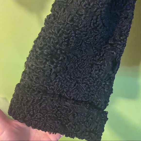 Vintage 60’s black astrakhan Persian lamb cropped jacket with mink collar - Picture 3 of 14